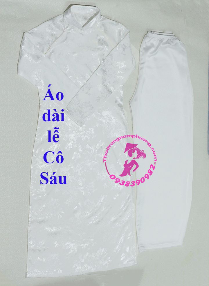 áo dài đi lễ