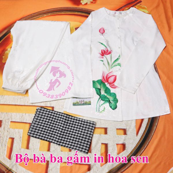 bộ áo bà ba trắng đi lễ in hoa sen